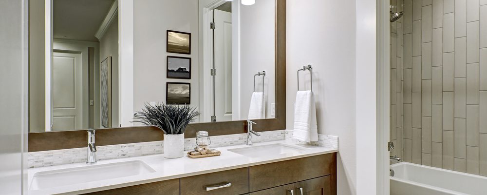 How to Choose the Right Bathroom Vanity Lighting